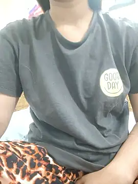 Snapshot of midnightmuse-03 chatting on 02.11.26 midnightmuse-03 online show from 02.11.26