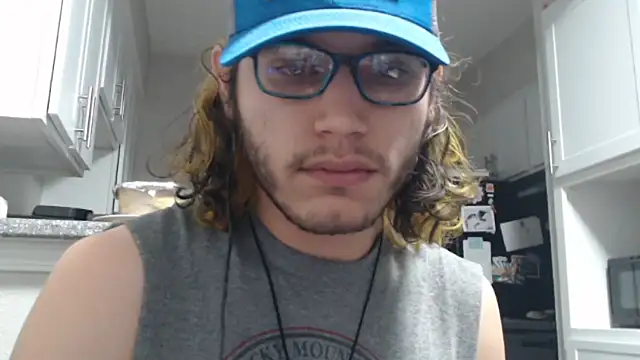 Snapshot of zacthefeetguy chatting on 01.08.26 zacthefeetguy online show from 01.08.26