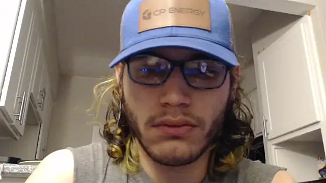 Snapshot of zacthefeetguy chatting on 01.09.26 zacthefeetguy online show from 01.09.26