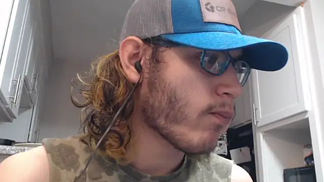 Snapshot of zacthefeetguy chatting on 01.10.26 zacthefeetguy online show from 01.10.26