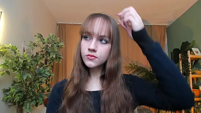 Snapshot of Jamie_Chung chatting on 12.15.25 Jamie Chung online show from 12.15.25