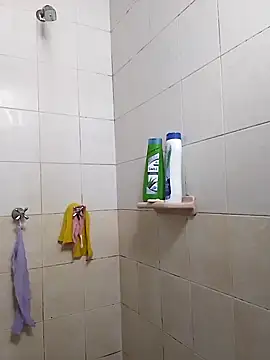 Snapshot of Zeus093387 chatting on 10.19.25 Zeus093387 online show from 10.19.25