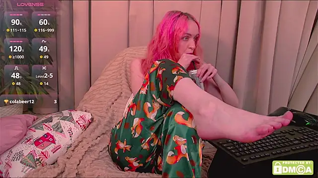  pink wassabi  online show from 05.12.26