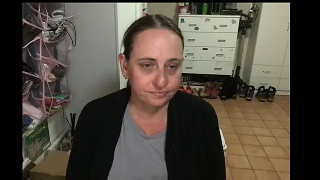 Snapshot of TheSilentCrown chatting on 09.24.25 TheSilentCrown online show from 09.24.25