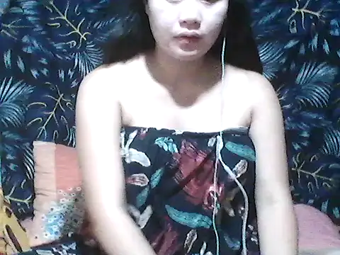 Snapshot of IloiloSunrise_Palangga chatting on 12.18.25 IloiloSunrise Palangga online show from 12.18.25