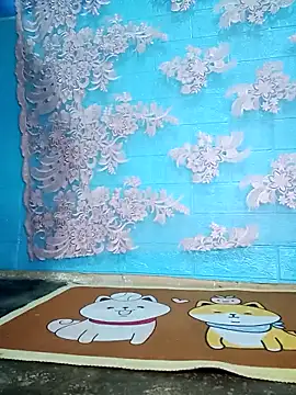 Snapshot of merylove-00 chatting on 10.17.25 merylove-00 online show from 10.17.25