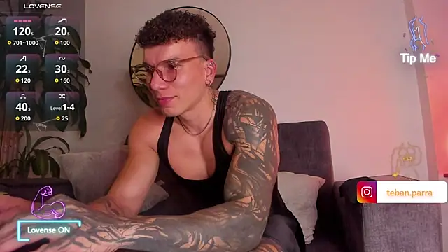 Snapshot of estebandi_do chatting on 07.18.26 estebandi do online show from 07.18.26