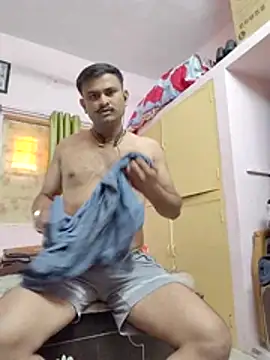 Snapshot of Frvgggghh chatting on 11.28.25 Frvgggghh online show from 11.28.25