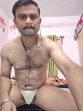 Snapshot of Frvgggghh chatting on 12.16.25 Frvgggghh online show from 12.16.25