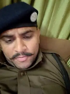 Snapshot of Frvgggghh chatting on 01.08.26 Frvgggghh online show from 01.08.26