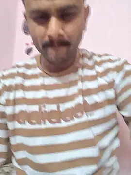 Snapshot of Frvgggghh chatting on 01.10.26 Frvgggghh online show from 01.10.26