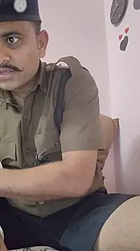 Snapshot of Frvgggghh chatting on 01.14.26 Frvgggghh online show from 01.14.26