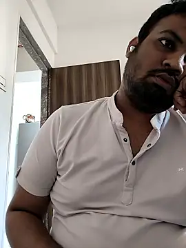 Snapshot of vinay_smalldick chatting on 01.18.26 vinay smalldick online show from 01.18.26