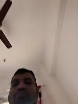 Snapshot of vinay_smalldick chatting on 02.02.26 vinay smalldick online show from 02.02.26