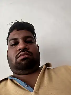 Snapshot of vinay_smalldick chatting on 05.10.26 vinay smalldick online show from 05.10.26