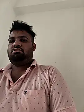 Snapshot of vinay_smalldick chatting on 05.12.26 vinay smalldick online show from 05.12.26