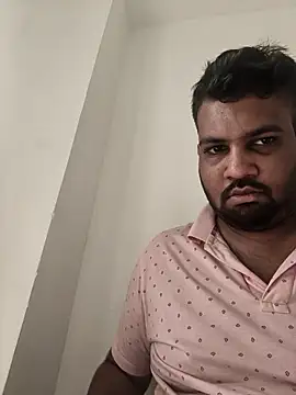 Snapshot of vinay_smalldick chatting on 05.13.26 vinay smalldick online show from 05.13.26