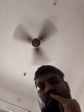 Snapshot of vinay_smalldick chatting on 05.15.26 vinay smalldick online show from 05.15.26