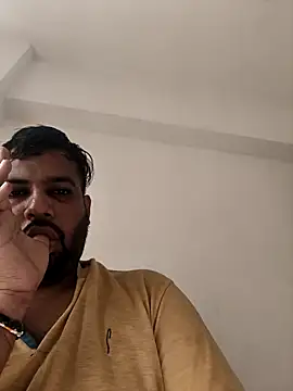 Snapshot of vinay_smalldick chatting on 05.21.26 vinay smalldick online show from 05.21.26