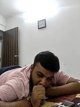 Snapshot of vinay_smalldick chatting on 05.28.26 vinay smalldick online show from 05.28.26