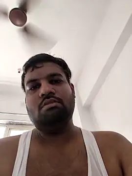 Snapshot of vinay_smalldick chatting on 06.04.26 vinay smalldick online show from 06.04.26