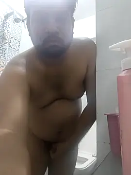 Snapshot of vinay_smalldick chatting on 06.17.26 vinay smalldick online show from 06.17.26