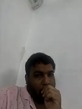 Snapshot of vinay_smalldick chatting on 07.02.26 vinay smalldick online show from 07.02.26
