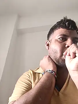 Snapshot of vinay_smalldick chatting on 07.14.26 vinay smalldick online show from 07.14.26