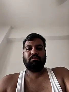 Snapshot of vinay_smalldick chatting on 08.04.26 vinay smalldick online show from 08.04.26