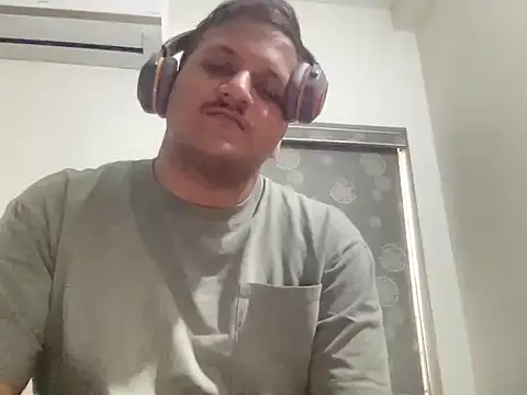 chiikuloveu online show from 02.13.26