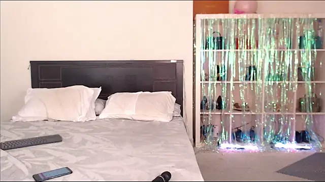 Snapshot of k4kendraxxx chatting on 12.15.25 k4kendraxxx online show from 12.15.25