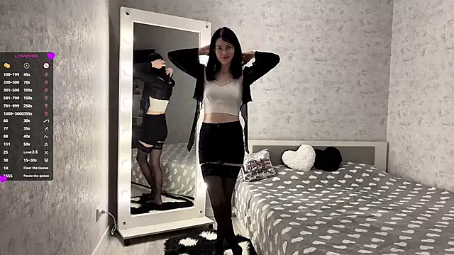 FakeLamb online show from 10.15.25