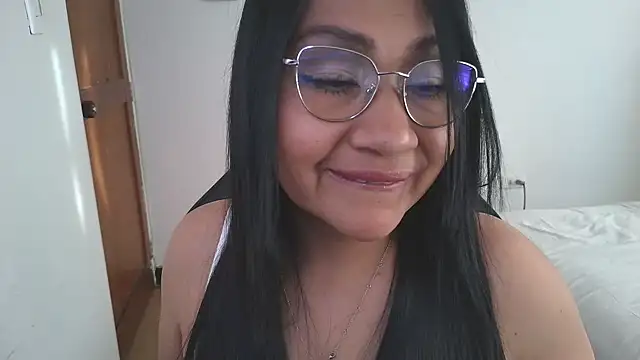 LissafeetHott online show from 10.29.25