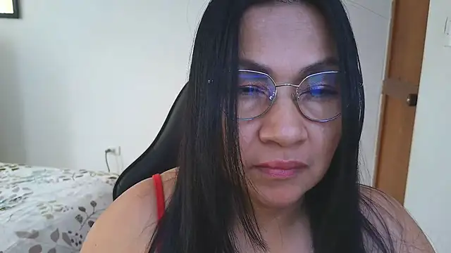 Snapshot of LissafeetHott chatting on 05.22.26 LissafeetHott online show from 05.22.26