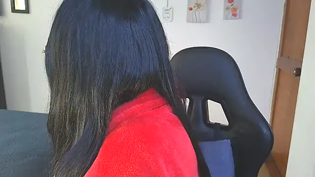 Snapshot of LissafeetHott chatting on 07.29.26 LissafeetHott online show from 07.29.26