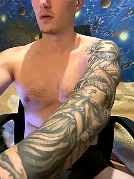 Snapshot of fronkie9384 chatting on 10.27.25 fronkie9384 online show from 10.27.25