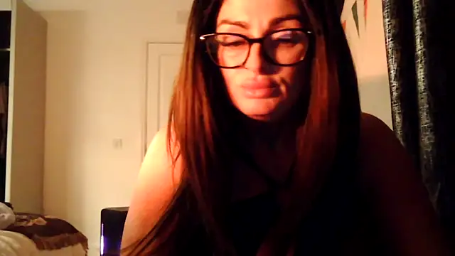 Snapshot of IrishmilfAnna chatting on 01.11.26 IrishmilfAnna online show from 01.11.26