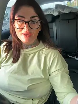 IrishmilfAnna online show from 04.22.26