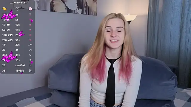 HelenMartines online show from 10.15.25