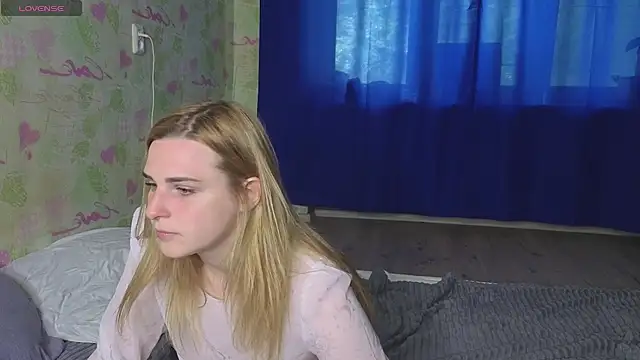 HelenMartines online show from 06.15.26