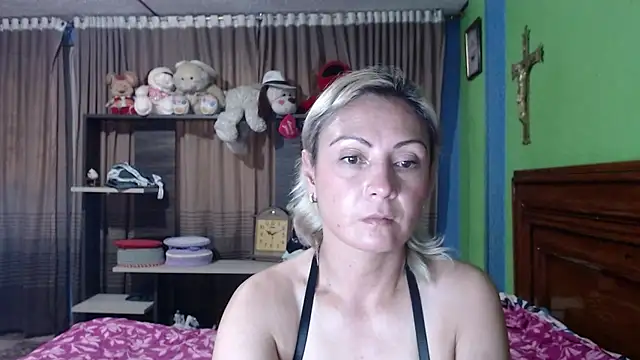  Charlize theron  online show from 09.12.25