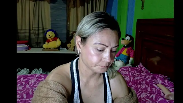  Charlize theron  online show from 04.21.26