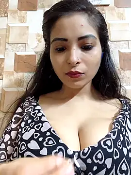 Snapshot of QUEEN-ADITI chatting on 09.15.25 QUEEN-ADITI online show from 09.15.25