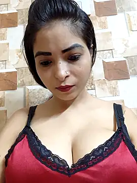 Snapshot of QUEEN-ADITI chatting on 09.21.25 QUEEN-ADITI online show from 09.21.25