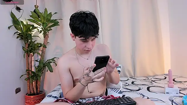 mrhot night online show from 04.19.26