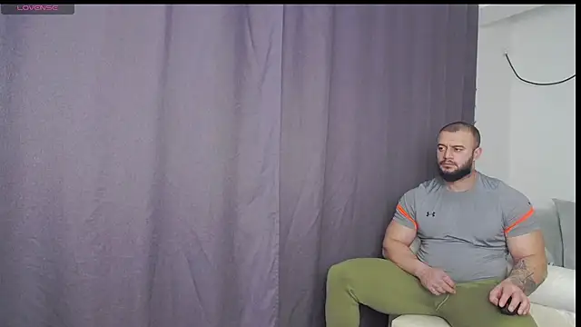 Snapshot of RickyMiami1 chatting on 01.05.26 RickyMiami1 online show from 01.05.26