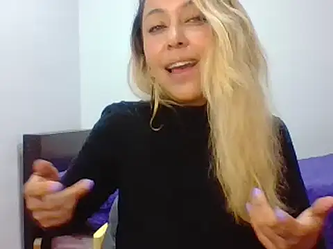 leah susman online show from 09.25.25