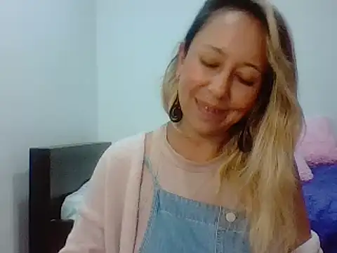 leah susman online show from 11.22.25