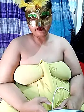 Tanisha-Chy online show from 04.25.26