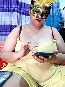 Tanisha-Chy online show from 05.05.26